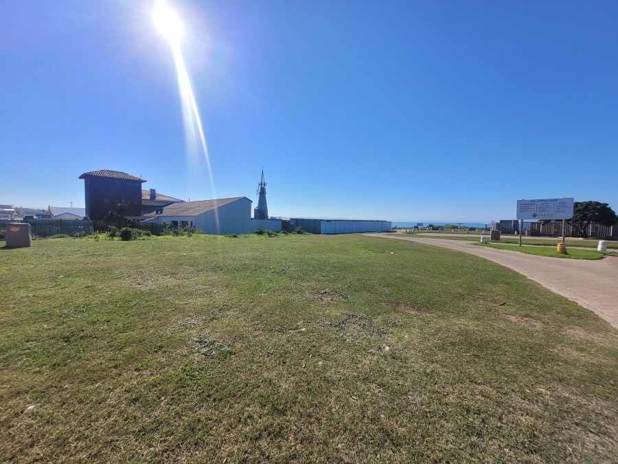 5 Bedroom Property for Sale in Jeffreys Bay Central Eastern Cape